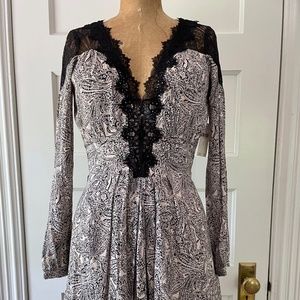 Anthropologie NWT Lacy V-Neck Floral Mini Dress - Size 6